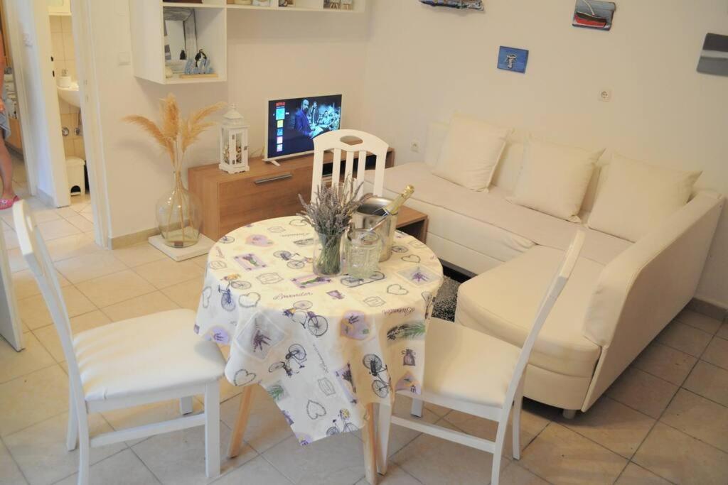 Little House Kucica Villa Banjol Екстериор снимка